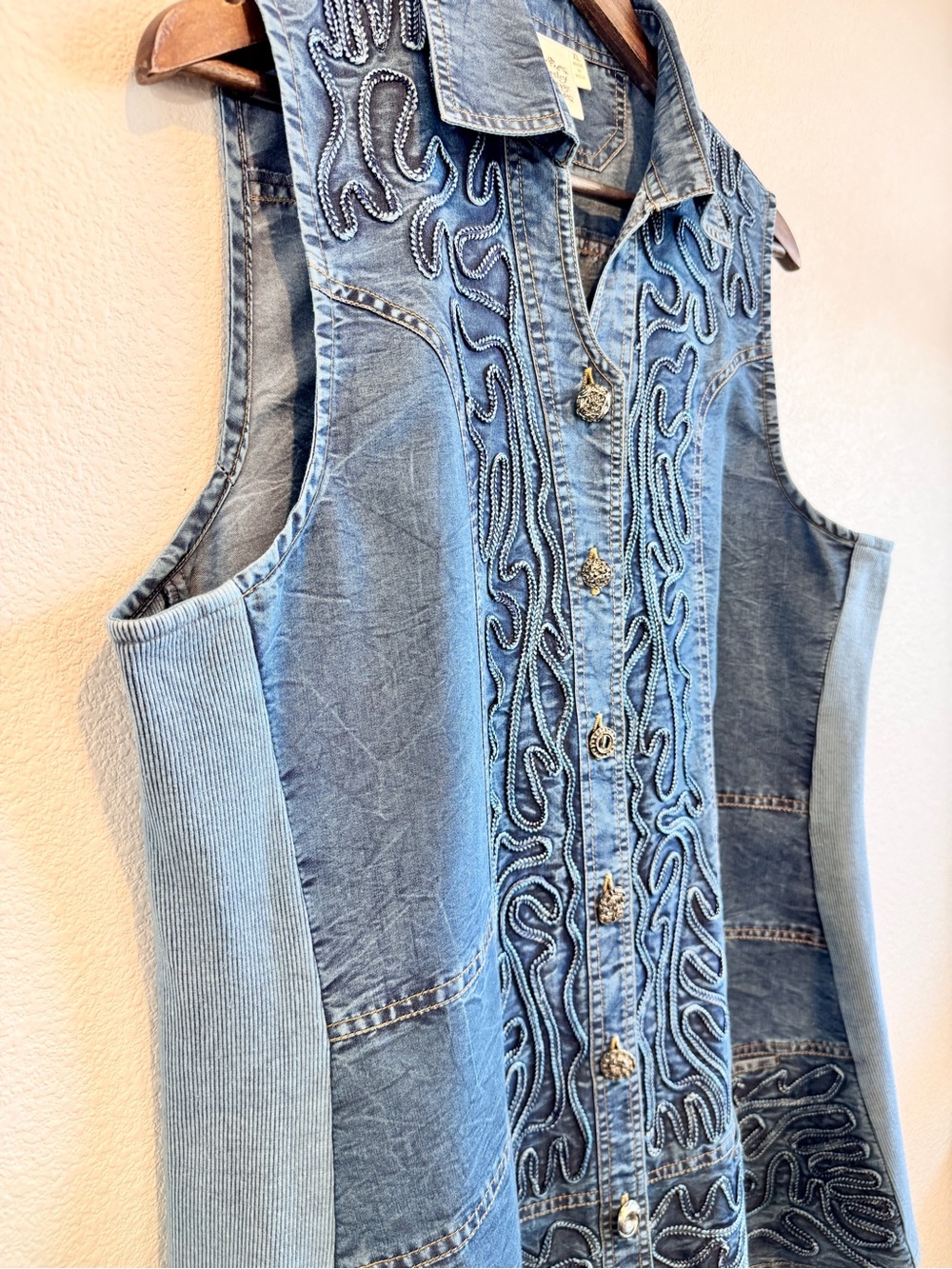 Parsley & Sage XL Denim Vest Embroidered Western Cowgirl Artsy Festival Boho J79 - Picture 5 of 10